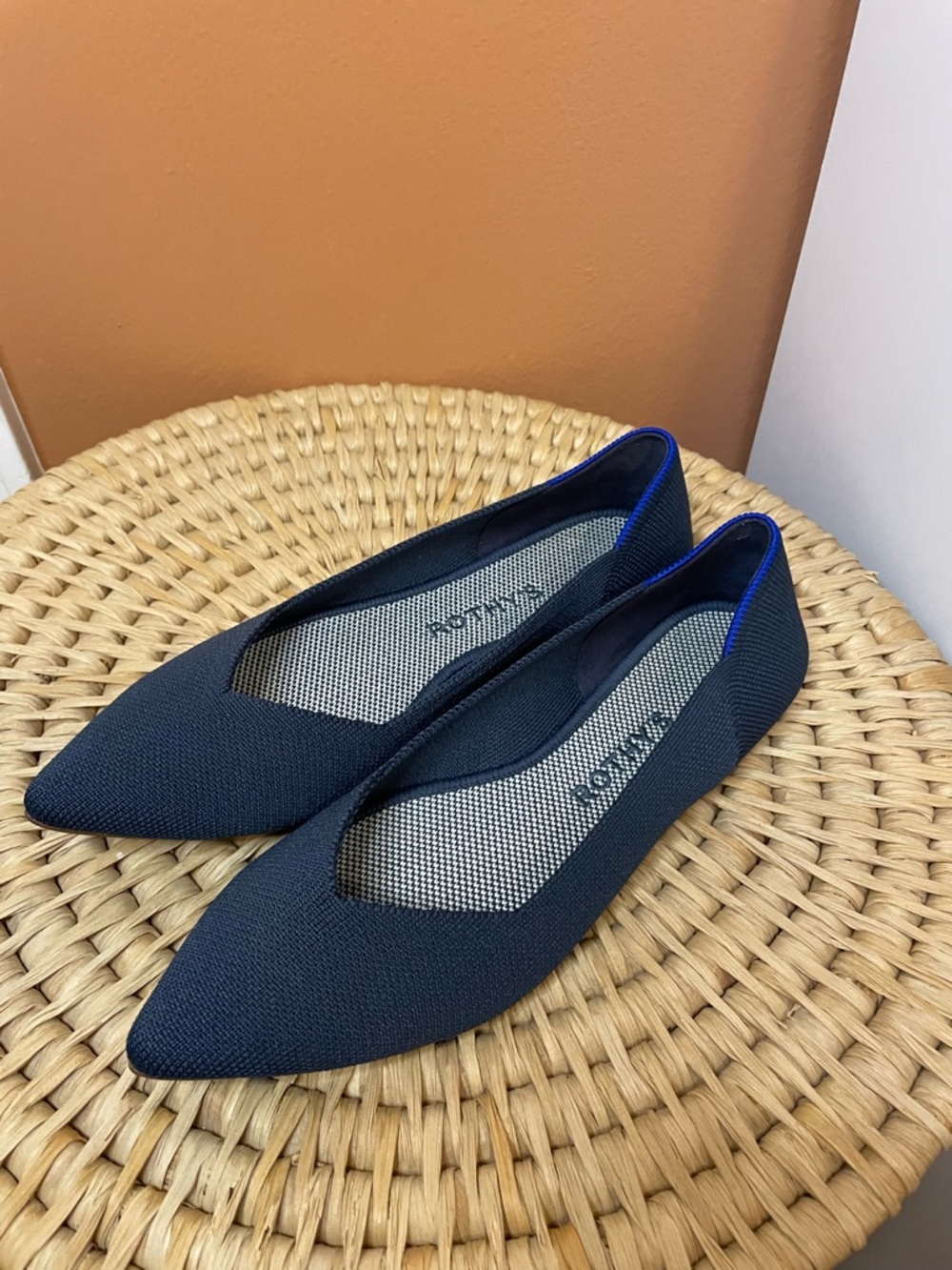 Rothy’s The Point II Flats in Deep Navy Blue Women’s Size 7 - Picture 4 of 8